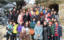 J9九游会老哥俱乐部集团组织2012年国际三八妇女节登山活动